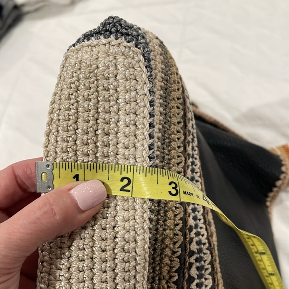 The Sak “Back to Bali” Large Cross Body/Hobo Style Bag - Brand New with Tags - Picture 13 of 15